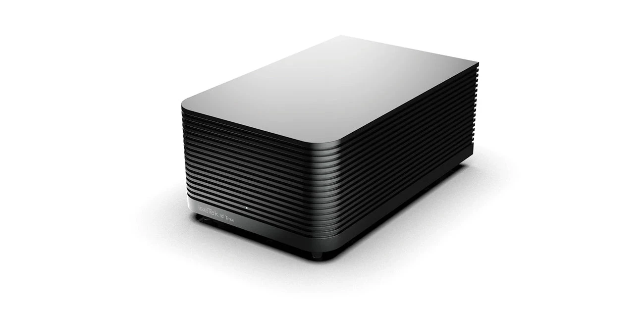 Isotek - V5 Titan